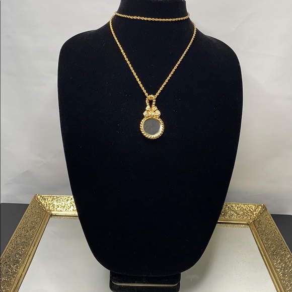 Vintage-Swarovski Hand Mirror Pendant - Picture 2 of 8